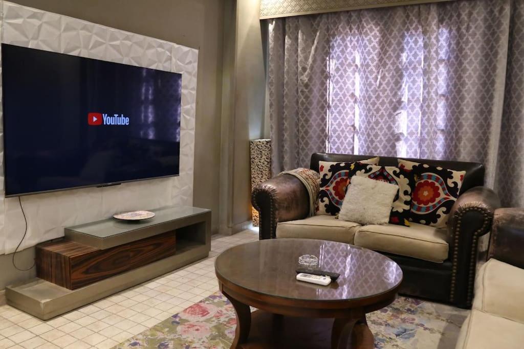 Appartement Charming 2br In Scenic Zamalek - Cosmic 7
