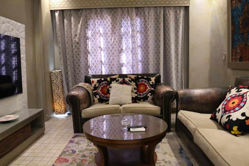 Appartement Charming 2br In Scenic Zamalek - Cosmic 7 Caïro