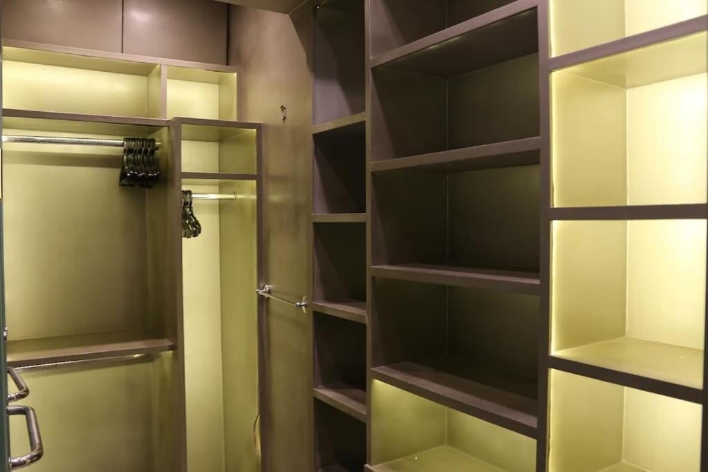 Charming 2br In Scenic Zamalek - Cosmic 7